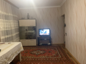 Satılır 1 otaqlı 40 m2 köhnə tikili Bakıxanov