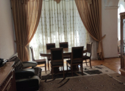 Satılır 3 otaqlı 120 m2 köhnə tikili İçəri Şəhər m.