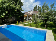 İcarəyə verilir 5 otaqlı 220 m2 villa Qəbələ