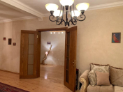 Satılır 4 otaqlı 180 m2 bağ evi Buzovna