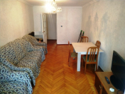İcarəyə verilir 2 otaqlı 50 m2 köhnə tikili Şah İsmayıl Xətai m.
