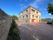 Satılır 10 otaqlı 600 m2 həyət evi Zabrat 1