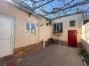 Satılır 3 otaqlı 90 m2 həyət evi Binəqədi