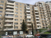 Satılır 4 otaqlı 110 m2 köhnə tikili Elmlər Akademiyası m.