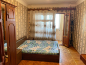 İcarəyə verilir 2 otaqlı 65 m2 köhnə tikili Şah İsmayıl Xətai m.