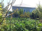 Satılır 4 otaqlı 240 m2 həyət evi Buzovna