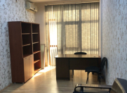İcarəyə verilir 2 otaqlı 200 m2 ofis Kooperasiya Universiteti