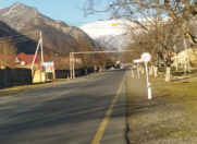 İcarəyə verilir 3 otaqlı 100 m2 həyət evi Qax