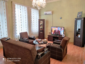 İcarəyə verilir 2 otaqlı 60 m2 köhnə tikili 28 May m.