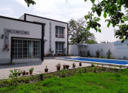 İcarəyə verilir 5 otaqlı 155 m2 villa Qəbələ