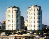 Satılır 4 otaqlı 190 m2 yeni tikili 28 May m.