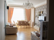 Satılır 4 otaqlı 150 m2 yeni tikili 28 May m.