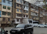 Satılır 4 otaqlı 100 m2 köhnə tikili Bakıxanov