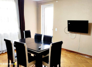 İcarəyə verilir 3 otaqlı 85 m2 köhnə tikili 28 May m.