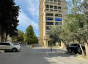 İcarəyə verilir 3 otaqlı 120 m2 yeni tikili İçəri Şəhər m.