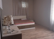 İcarəyə verilir 5 otaqlı 200 m2 həyət evi Şüvəlan