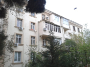 Satılır 1 otaqlı 35 m2 köhnə tikili Elmlər Akademiyası m.