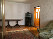 İcarəyə verilir 2 otaqlı 43 m2 köhnə tikili Heydər Əliyev Mərkəzi