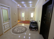 İcarəyə verilir 3 otaqlı 80 m2 köhnə tikili Neftçilər m.