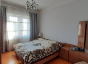 Satılır 3 otaqlı 60 m2 köhnə tikili İnşaatçılar m.