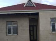 Satılır 3 otaqlı 100 m2 həyət evi Y.Ramana