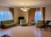 Satılır 4 otaqlı 163 m2 yeni tikili 28 May m.