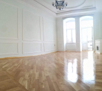 Satılır 2 otaqlı 70 m2 köhnə tikili Nizami kinoteatrı