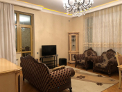 İcarəyə verilir 3 otaqlı 100 m2 yeni tikili Nizami m.