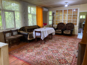 Satılır 4 otaqlı 1000 m2 həyət evi Qəbələ