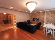 İcarəyə verilir 3 otaqlı 135 m2 yeni tikili Sahil m.