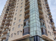 Satılır 4 otaqlı 130 m2 yeni tikili Elmlər Akademiyası m.