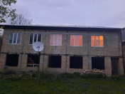 Satılır 6 otaqlı 200 m2 həyət evi Şəki