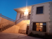 Satılır 7 otaqlı 2.5 m2 həyət evi Ramana