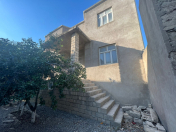 Satılır 8 otaqlı 320 m2 həyət evi Yeni Yasamal