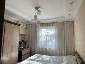 Satılır 4 otaqlı 99 m2 köhnə tikili Lökbatan