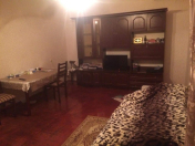 İcarəyə verilir 3 otaqlı 70 m2 köhnə tikili Sevinc k/t