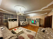 Satılır 5 otaqlı 120 m2 köhnə tikili Bakıxanov