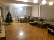 İcarəyə verilir 3 otaqlı 130 m2 yeni tikili 28 May m.