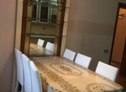 İcarəyə verilir 3 otaqlı 130 m2 yeni tikili Nizami m.