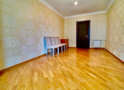 Satılır 2 otaqlı 50 m2 köhnə tikili İnşaatçılar m.