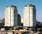 Satılır 4 otaqlı 220 m2 yeni tikili 28 May m.