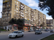 Satılır 4 otaqlı 92 m2 köhnə tikili Əhmədli m.