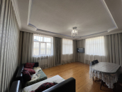 Satılır 4 otaqlı 300 m2 həyət evi Ambassador otel