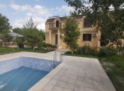 İcarəyə verilir 6 otaqlı 280 m2 villa Qəbələ