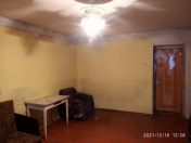 İcarəyə verilir 1 otaqlı 30 m2 köhnə tikili 8 km