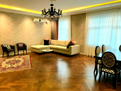 Satılır 3 otaqlı 170 m2 yeni tikili Nizami m.