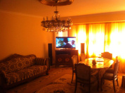 Satılır 4 otaqlı 120 m2 köhnə tikili Elmlər Akademiyası m.