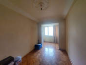 Satılır 3 otaqlı 85 m2 köhnə tikili Nizami m.