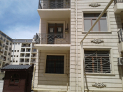 Satılır 3 otaqlı 136 m2 yeni tikili Xırdalan