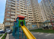 Satılır 3 otaqlı 130 m2 yeni tikili Şah İsmayıl Xətai m.